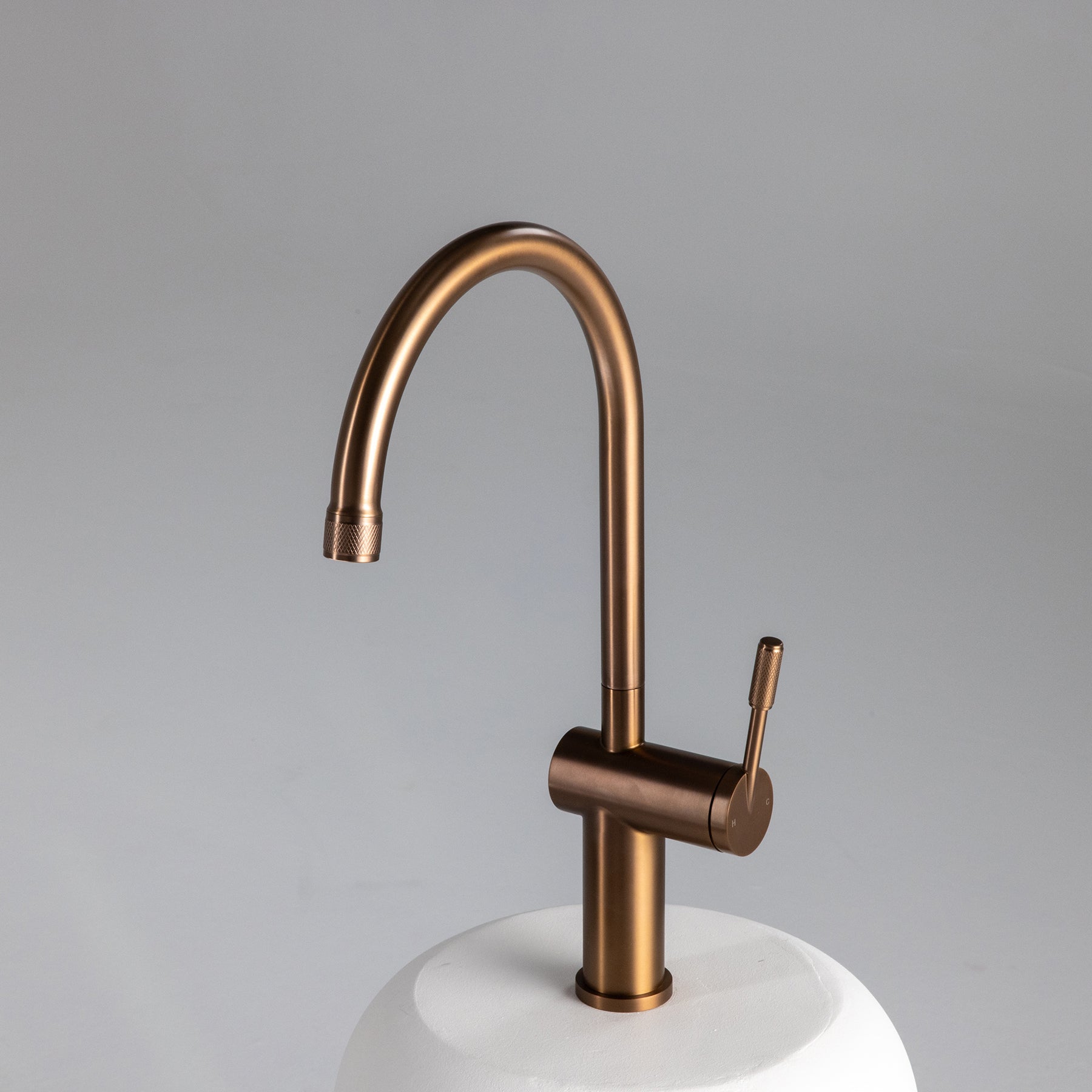 TTAB2 - Sink Mixer Tap - TITAN