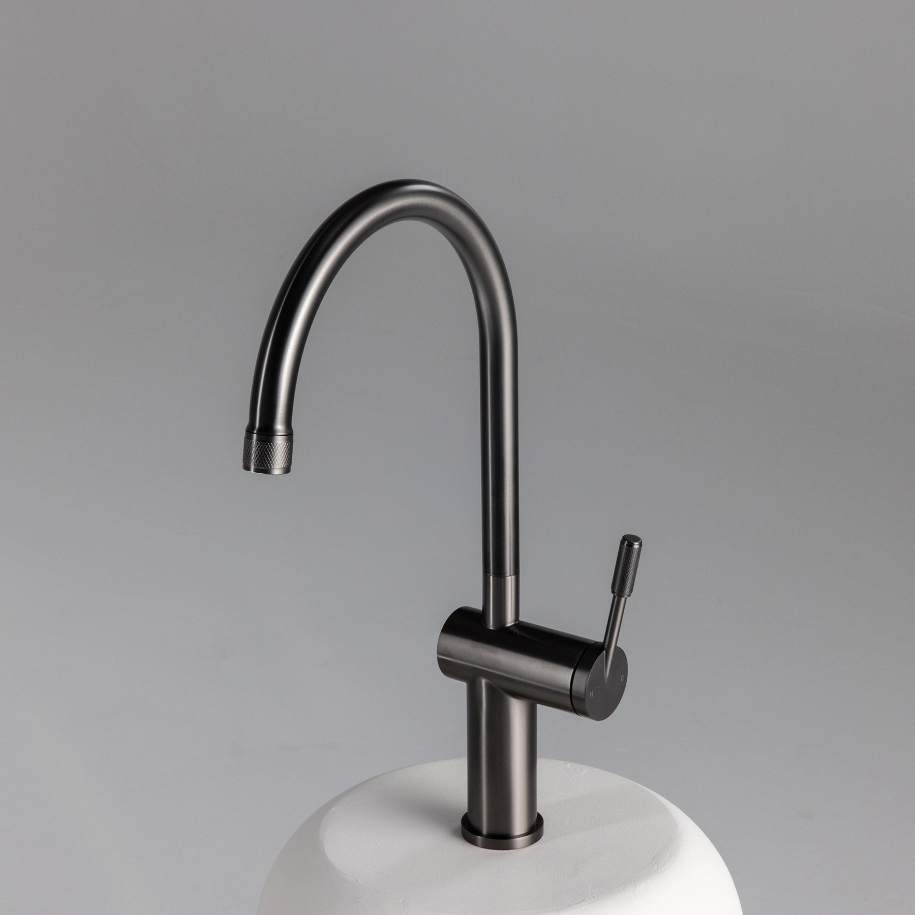 TTGM2 - Sink Mixer Tap - TITAN