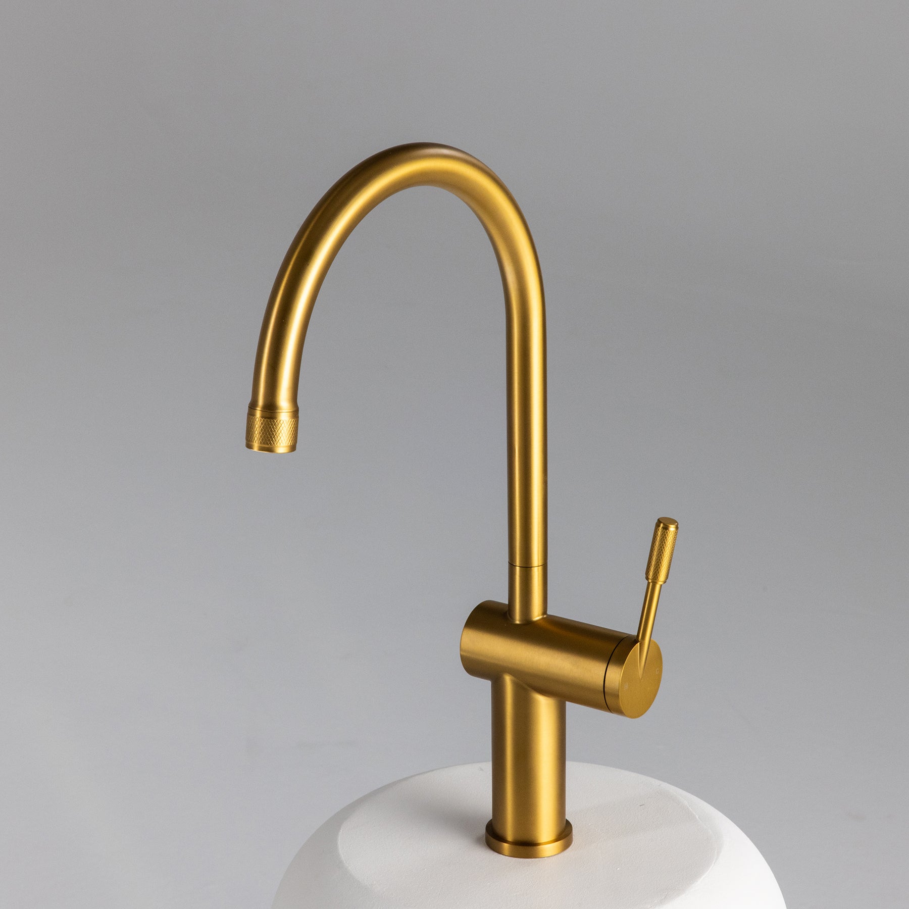 TTRY2 - Sink Mixer Tap - TITAN